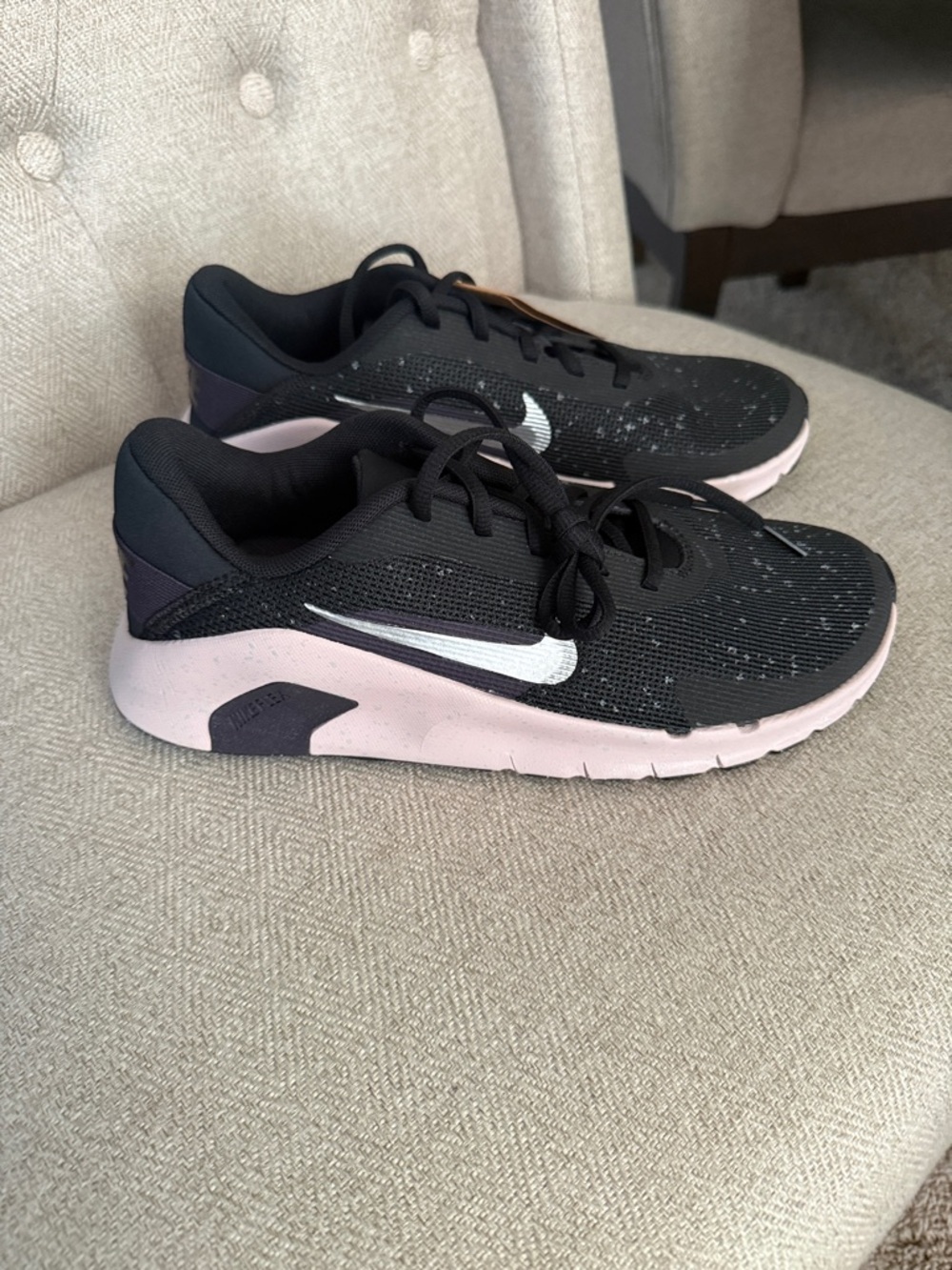 Women’s Nike Black & Light Pink Training Sneakers